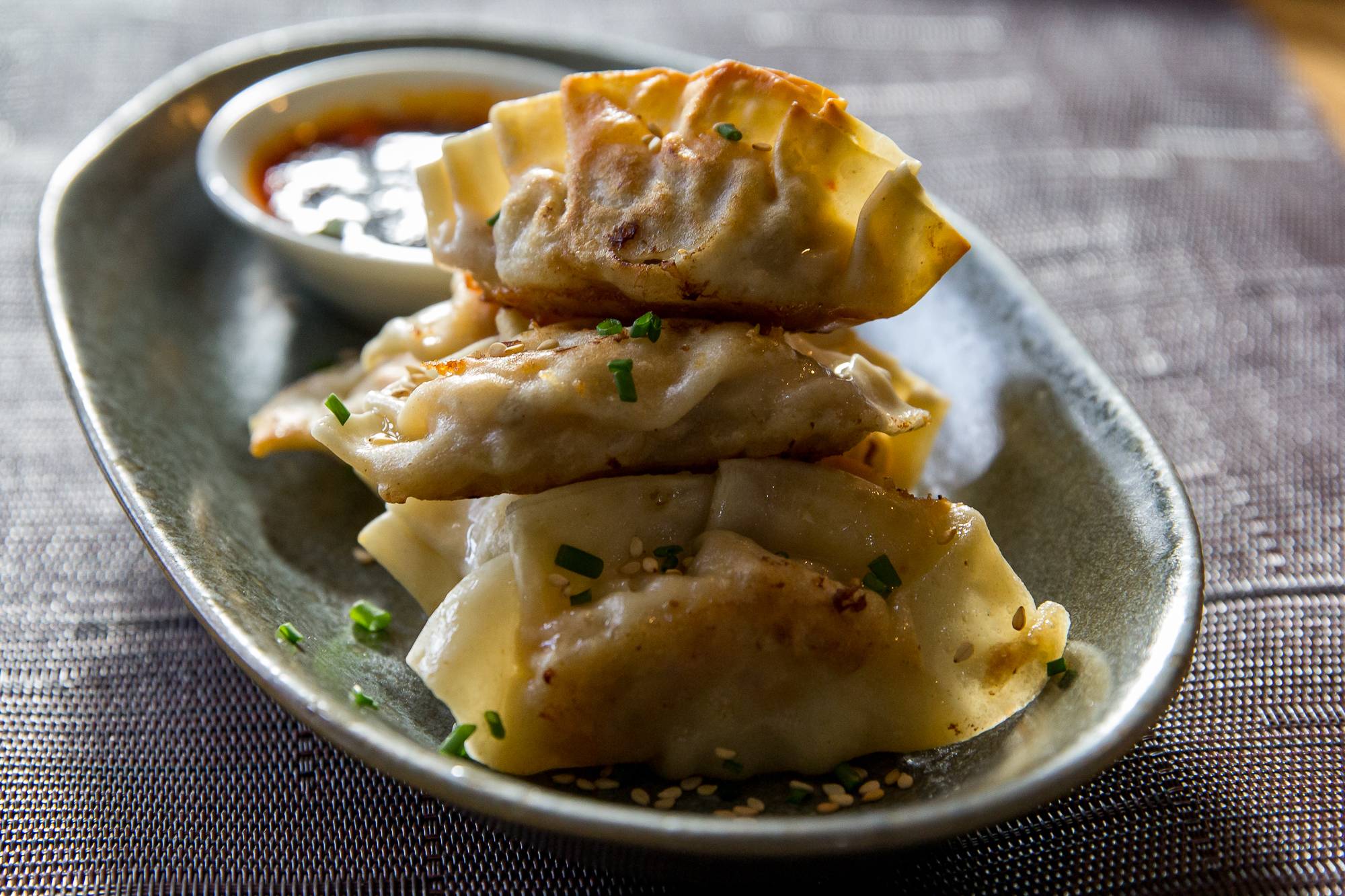 Chicken Gyoza 3pcs (煎饺子3个）